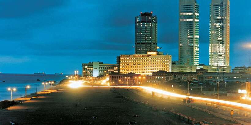 Colombo: Private City Sightseeing Tour - Pickup at 8:30AM: comfortable logistics, less city stress