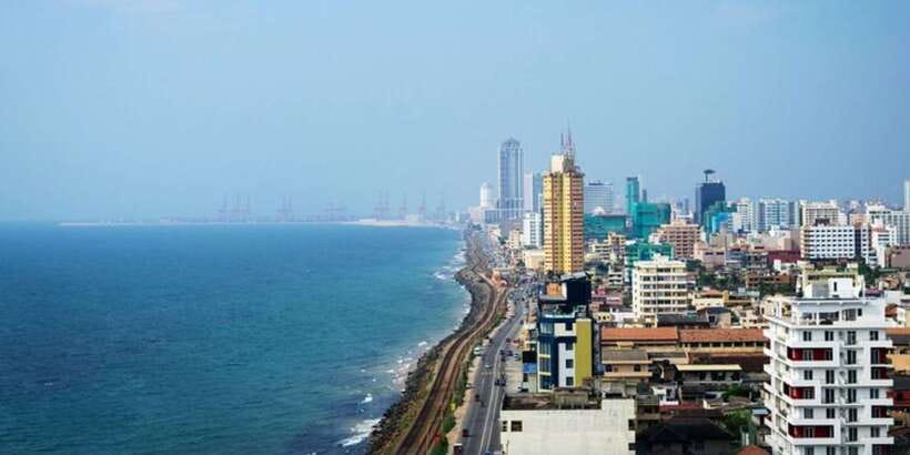 Colombo: Private custom tour with a local guide - Where you’ll likely go: icons, temples, and Independence Square
