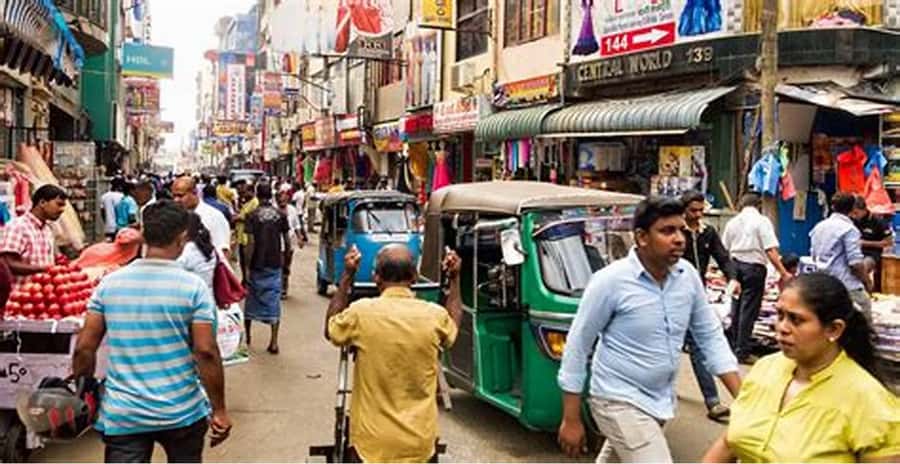 Colombo: Private Guided Tour of the City by Tuk-Tuk - Gem Mine Shopping: How This Stop Can Be Fun Instead of Rushed