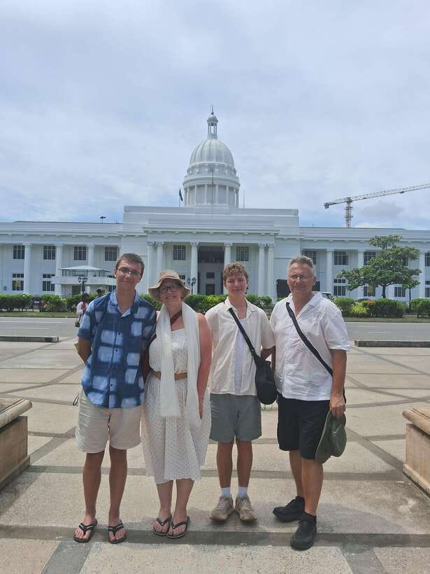 Colombo: Private Guided Tuk Tuk City Tour with Hotel Pickup - Temples and Churches: Sri Ponnampalamleswar Temple, Wolfenden Church, Gangarama