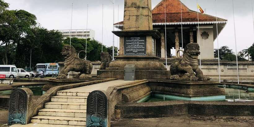 Colombo privet Day Tour and shopping - Textile, handcraft, and gem & jewelry shops: great for variety, check the value