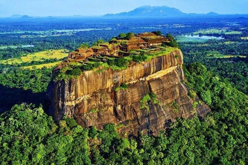 Colombo: Sigiriya, Dambulla Caves, & Wildlife Day Tour - What the 14-hour day feels like: timing, photo stops, and energy