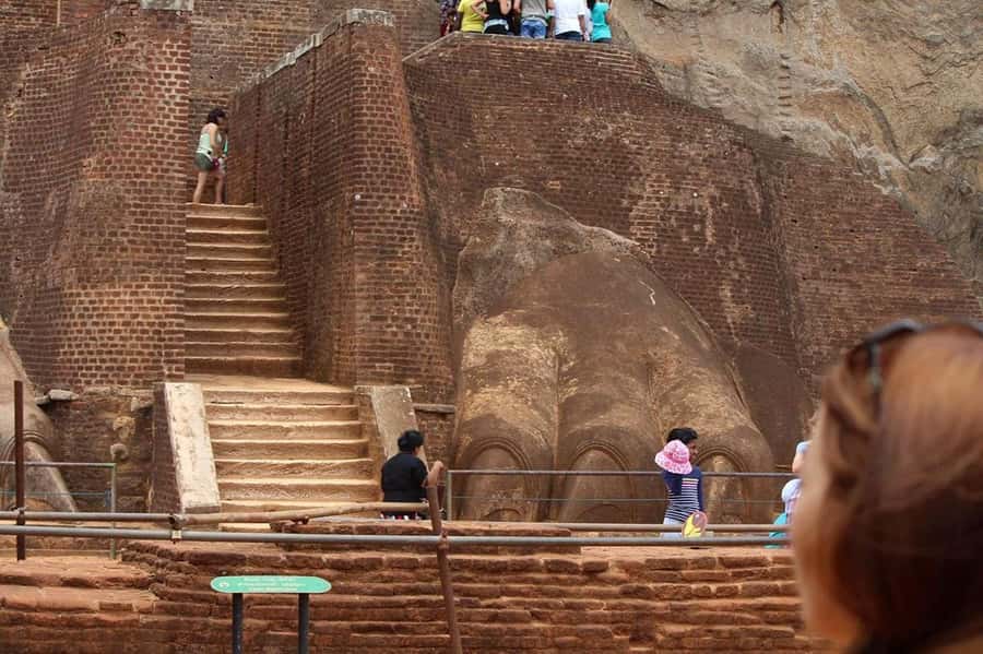 Colombo: Sigiriya Rock Fortress & Dambulla Cave Temple Tour - Why This Sigiriya and Dambulla Day Trip Makes Sense from Colombo