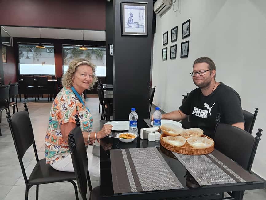 Colombo: Tastiest Local Food Tour by Tuk Tuk - All Inclusive - Drinks Built for Street Food: Tea at Galle Face Green and More Sips