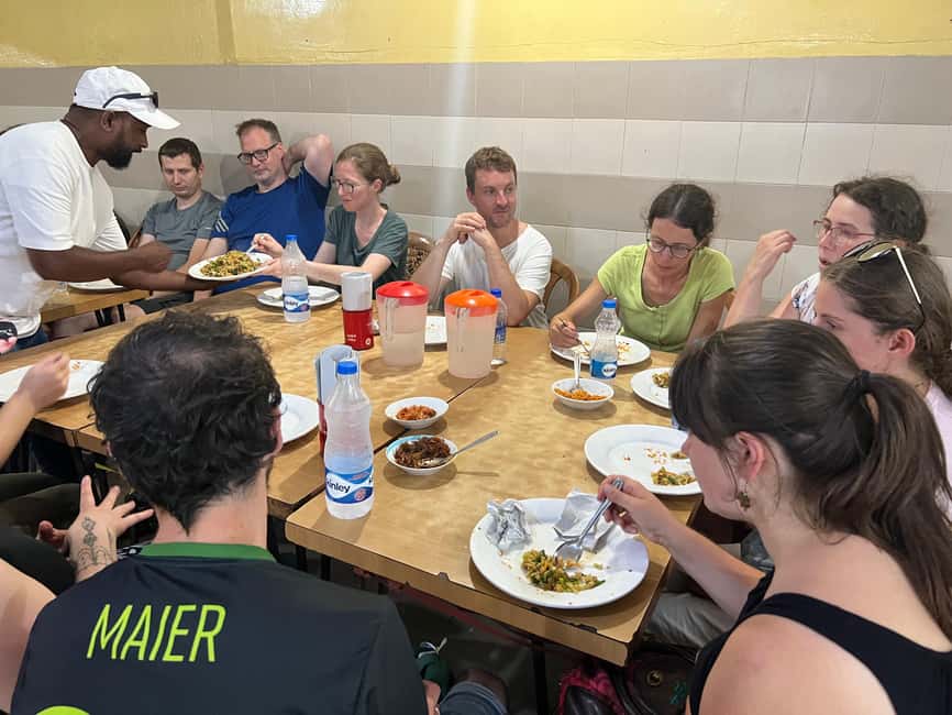 Colombo: Tastiest Local Food Tour by Tuk Tuk - All Inclusive - Temples, Markets, and Colombo Landmarks Between Snacks