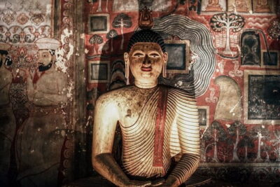 Colombo to Kandy Shuttle with Dambulla Sightseeing Tour - Pelvehera Cultural Village: Lunch With Locals and a Village Lake Paddle