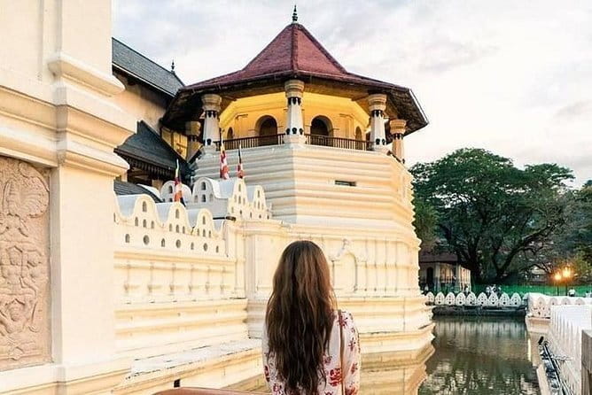 Colombo to Kandy Shuttle with Dambulla Sightseeing Tour - Price and Value: Is $100 Worth It for This Route?