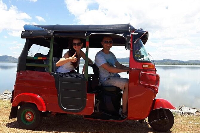 Colombo tuk tuk city tour -Entry Fees, and food Included - Pickup, drop-off, and the private format (what changes on the day)