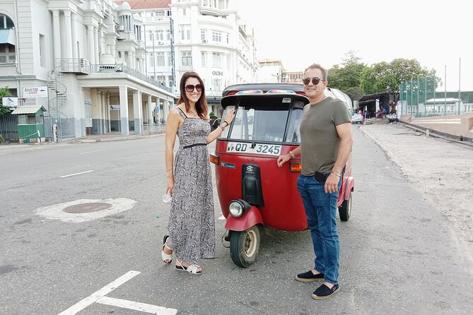 Colombo Tuk Tuk City Tour - How you’ll meet your driver: Port Gate 1A makes or breaks the day