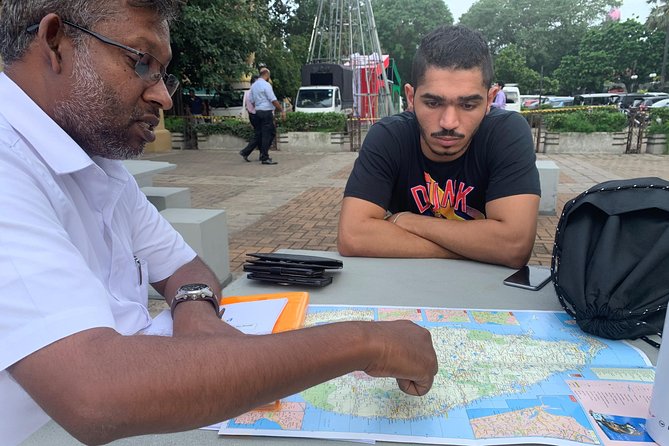 Colombo Walking Tour with Ajeet De Soyza - Pettah Old Town: Markets, Trade Energy, and Old Business Streets