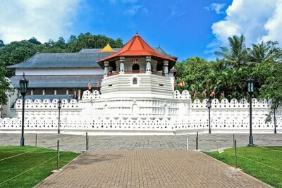 Customized 11-Day Flexible Sri Lanka Tour with Private Car - Dambulla Cave Temple and the practical wonder of Sigiriya