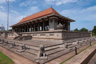 Day Colombo City Tour - Price and logistics: what you pay for (and what you don’t)