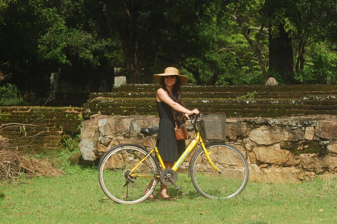 Day out to Galle[Stilt Fishing. Turtle watching.Cinnamon Farm] - Cinnamon farm stop: the simple, sensory break in the middle of a road day