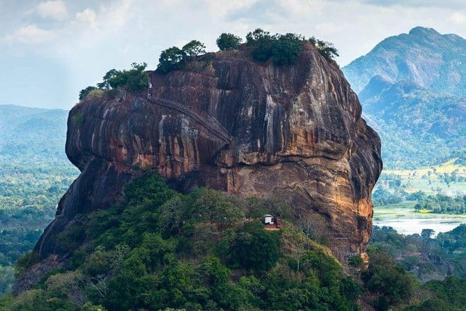 Day Tour Kandy to Sigiriya with Dambulla Cave Temple Excursion - Dambulla Cave Temple: Murals, Temples, and a Solid Finish (1 Hour)