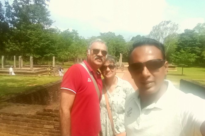 Day tour sigiriya to anuradhapura - Stop 4: Abayagiriya Stupa (Jetavanaramaya Ruins) and That 122-Meter Scale (About 30 Minutes)