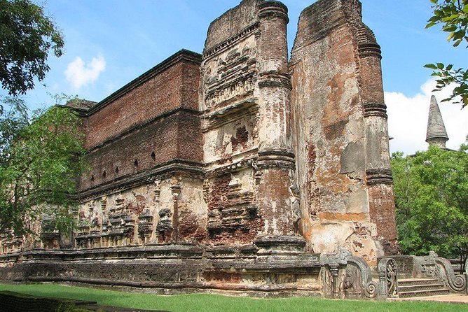 Day Tour to Polannaruwa from Kandy by Lux Tours Lanka - Price and time: does $65 feel fair?