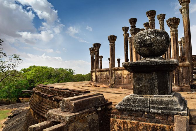 Day tour to Sigiriya,Dambulla & Polannaruwa (3 word heritage places) from Kandy - Your driver-guide matters more than you think