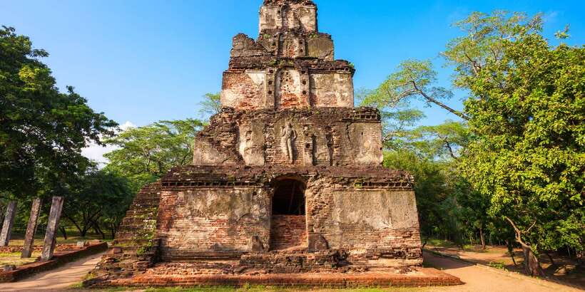 Day Trip to the Ancient Capital of Polonnaruwa From Colombo - Thuparama and Topa Wewa: The Water Story Behind the Sea of Parakrama