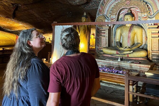 Discover Sri Lanka with Tailored Tours for Timeless Memories - Unawatuna and Galle: history and coastline together