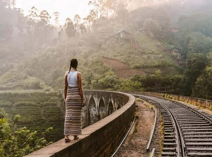 Ella: 9 Arches Bridge, Little Adam's Peak, Tea Factory, Food - How the Day Flows: Peak, Bridge, Plantation