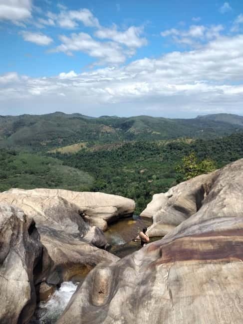 Ella: All-Inclusive Diyaluma and Ravana Waterfalls Day Tour - Upper Diyaluma: the hike, the panoramic view, and the swim payoff