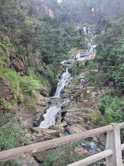 Ella: All-Inclusive Diyaluma and Ravana Waterfalls Day Tour - Tuk tuk hopping: why the transport style matters here