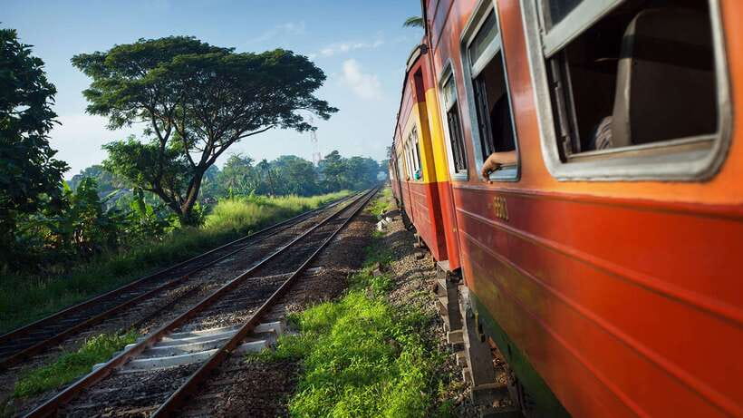 Ella: First Class Scenic Train Ticket To/From Nanuoya - Ella to Nanu-Oya, but make it first class comfort