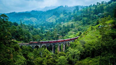 Ella: First Class Scenic Train Ticket To/From Nanuoya - Price and what $95 really buys you