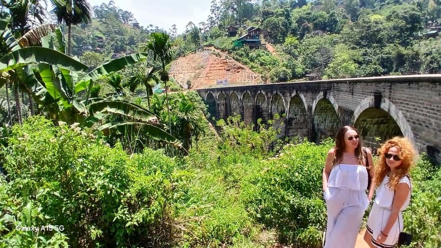 ELLA Lipton Seat Tea Test & Pluck 9Arch, Waterfalls, & Lunch - Should you book this Lipton’s Seat and waterfalls day tour?