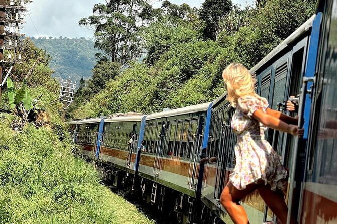 Ella Private Day Tour with Train Ride and Visit to Nine Arch - Little Adam’s Peak: the one-hour climb and the view payoff