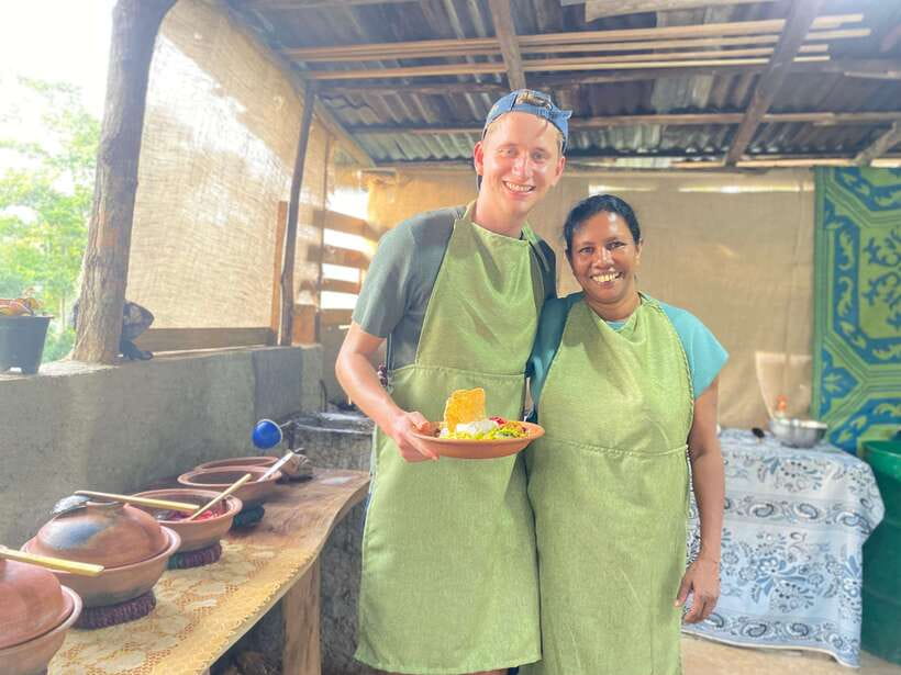 Ella Sri Lanka : Mom's Kitchen Cooking class - What you’ll cook in Ella: curries, coconut sambol, papadum, and more