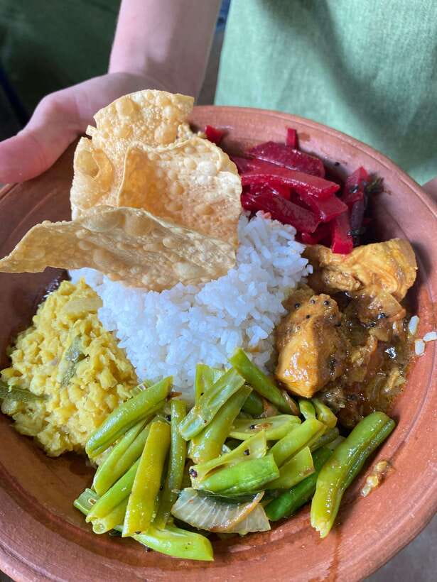 Ella Sri Lanka : Mom's Kitchen Cooking class - The communal meal: tasting your work (and noticing the details)