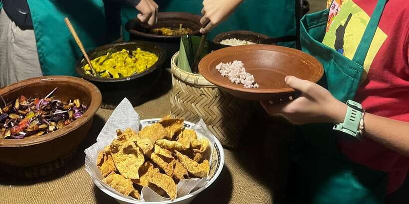 Ella: Traditional Sri Lankan Cooking Class - Check-in at Chamathka Cooking Class and the warm start