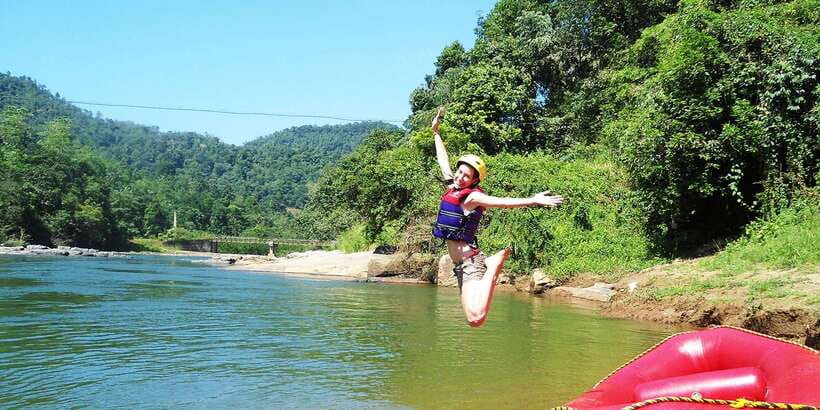 Exclusive Kitulgala: Whitewater Rafting with Lunch - Plantation Hotel pickup and the quick safety run-up