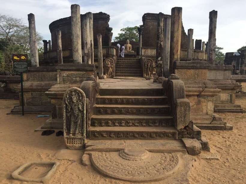 Exclusive: Sigiriya Fortress & Polonnaruwa Guided Tour - Getting Ready: Shoes, Temple Rules, and What to Bring