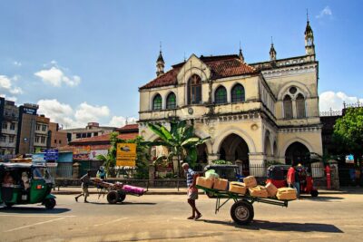 Explore Colombo by Tuk Tuk – All Entry Fees Included - Price and what $33 actually buys you