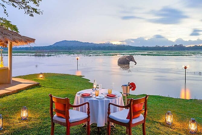 Explore Sri Lanka with Prasanna Sampath - English-speaking support at most sights