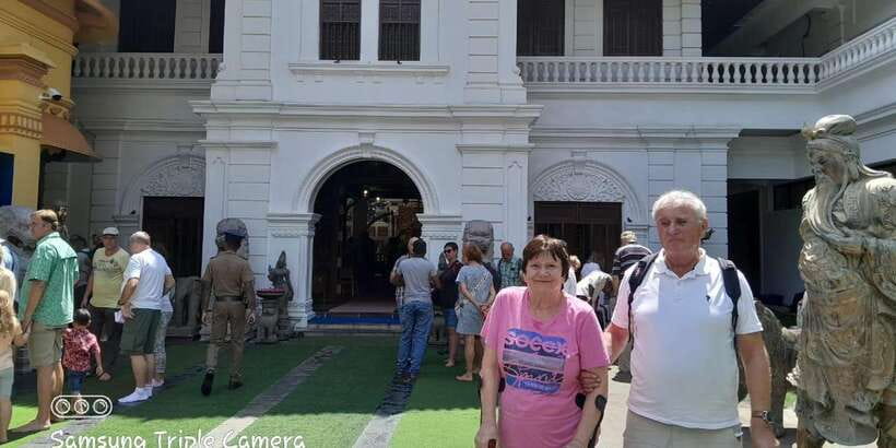 Explore The Colombo City by Private Tuk Tuk or Car - Independence Square and the Dutch Hospital Area: Reading the City’s Old Pulse