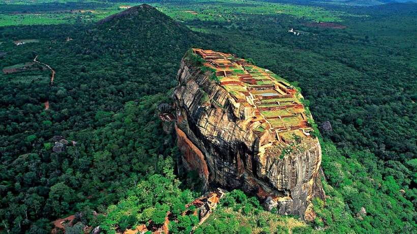 From Colombo: All Inclusive Sigiriya, Dambulla &Village Tour - A 14-hour Colombo-to-Sigiriya-and-Dambulla day: what “private” really means