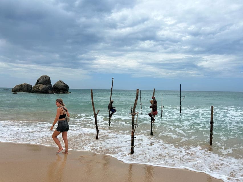 From Colombo: Galle Fort and Hikkaduwa Beach Day Tours - Ceylon Ayurvedic Herbal Garden and Cinnamon Stop: Useful Learning, Not Just a Photo Op