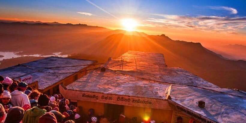 From Colombo/Negombo: Summit Thrills, Adams Peak Guided Hike - From Colombo or Negombo to Nallatanniya: Your Starting Line