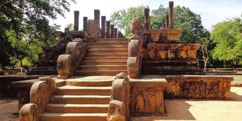 From Dambulla/ Sigiriya: Ancient City of Polonnaruwa by Bike - Lankathilaka Stupa, Vatadage, and Rankoth Vehera: Details That Reward Patience