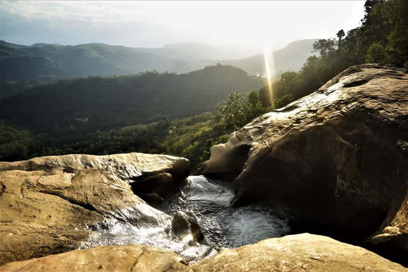 From Ella: Diyaluma Waterfall and Natural Pool Bath Tour - What “included lunch” changes about the day