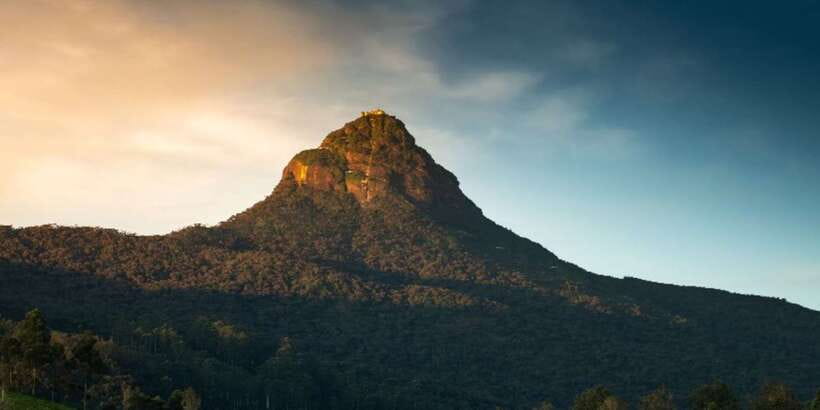 From Kandy: All Inclusive Adams Peak Epic Guided Hike - The 2,243m summit plan: why the early hours feel worth it