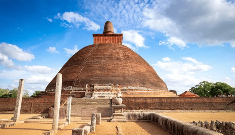 From Kandy: Anuradhapura Day Trip with Lunch - Abhayagiri Monastery and Museum: Where Monastic Life Comes Into Focus