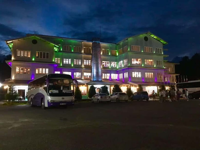 From Kandy: Nuwara Eliya Tour via Ambuluwawa [Private Tour] - Cold-Weather Reality: Dressing for Tuk Tuks and Altitude Swings