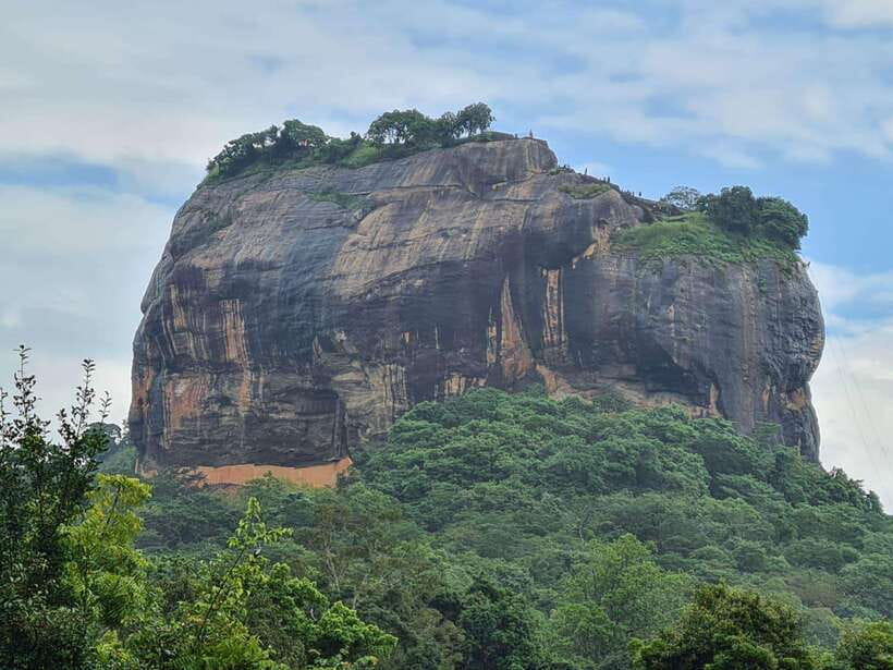 From Kandy: Sigiriya Rock Dambulla & Minneriya Jeep Safari - Kandy Pickup to Dambulla Golden Cave Temple: setting the pace