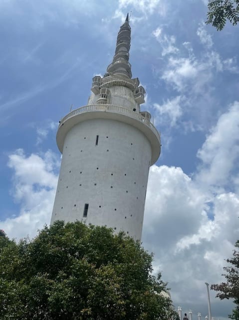 From Negombo: Ambuluwawa Tower & Tea Factory,Kandy Day Trip - Kandy Lake, Viewpoints, and the Culture Show Choice