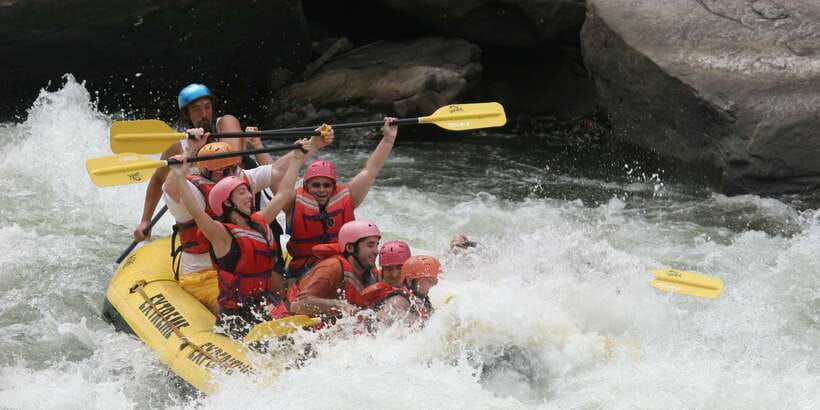 From Negombo: White Water Rafting Adventure - Rapids count: 5 major and 4 minor over the 5-kilometer stretch