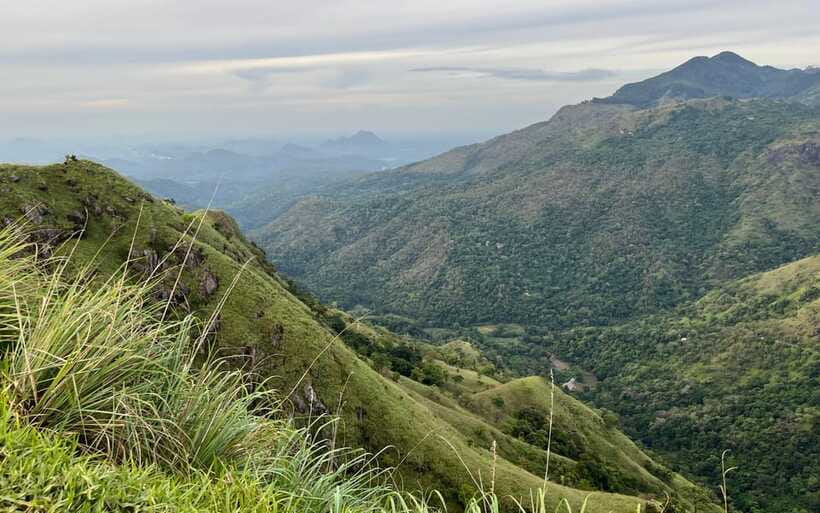 From Nuwara Eliya: Ella City Tour with Little Adam's Peak - What to pack (and what to avoid) so the day stays pleasant